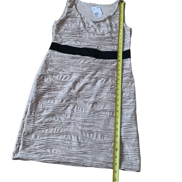New H&M Sleeveless Dress Size 12 - Picture 8 of 8